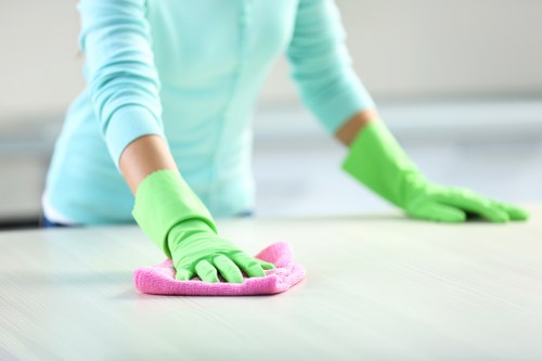 Deep cleaning commercial carpet fibers